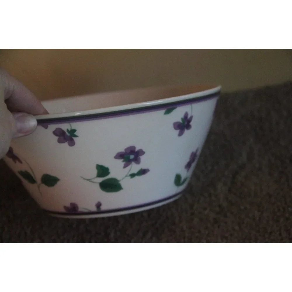 Wavery garden room sweet violet flower purple‎ white serving bowl salad round